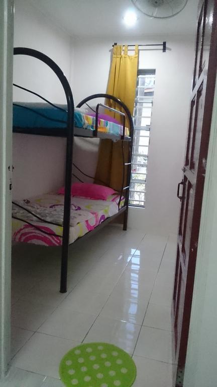 Arina'S Homestay Kampung Kuala Besut Exteriör bild